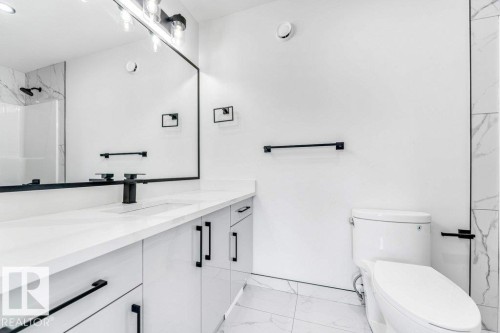 22 Westwyck Link, Spruce Grove, AB - Indoor Photo Showing Bathroom