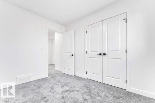 22 Westwyck Link, Spruce Grove, AB - Indoor Photo Showing Other Room