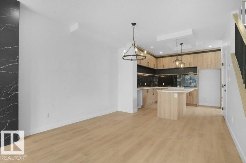 10946 62 Avenue, Edmonton, AB - Indoor Photo Showing Kitchen