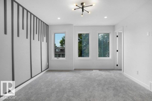 10946 62 Avenue, Edmonton, AB - Indoor Photo Showing Other Room
