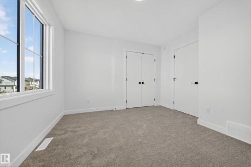 3285 Chernowski Way Sw, Edmonton, AB - Indoor Photo Showing Other Room