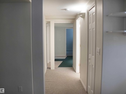 9130 77 Avenue, Edmonton, AB - Indoor Photo Showing Other Room