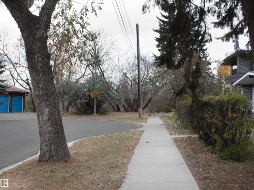 9130 77 Avenue, Edmonton, AB - Outdoor