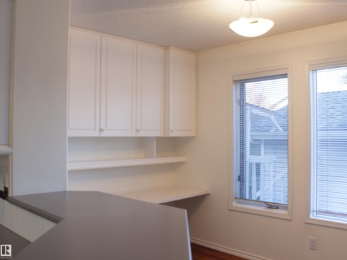 9130 77 Avenue, Edmonton, AB - Indoor