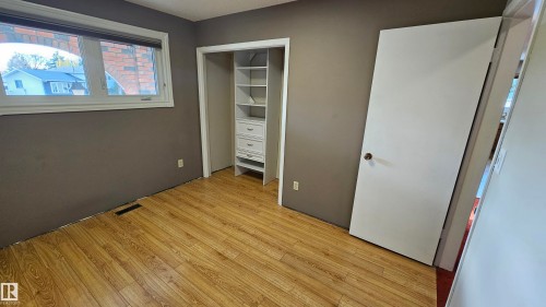 1817 65 Street, Edmonton, AB - Indoor Photo Showing Other Room