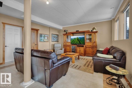 24703 Meridian Street, Edmonton, AB - Indoor Photo Showing Living Room