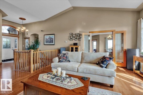 24703 Meridian Street, Edmonton, AB - Indoor Photo Showing Living Room