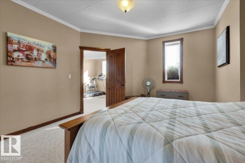 24703 Meridian Street, Edmonton, AB - Indoor Photo Showing Bedroom