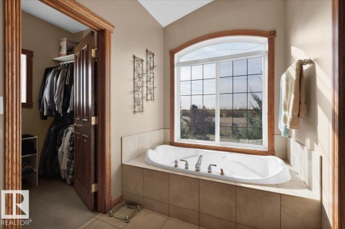 24703 Meridian Street, Edmonton, AB - Indoor Photo Showing Bathroom