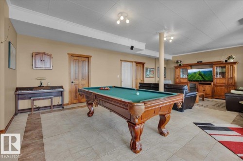 24703 Meridian Street, Edmonton, AB - Indoor Photo Showing Other Room