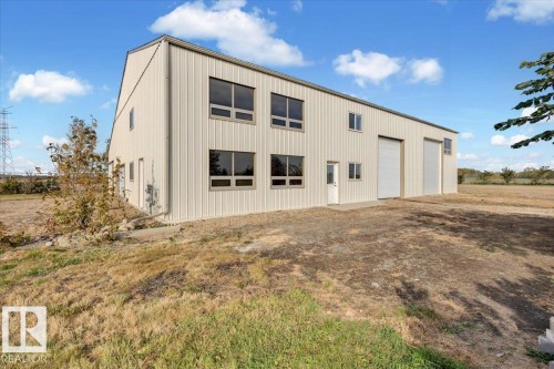 24703 Meridian Street, Edmonton, AB - Outdoor