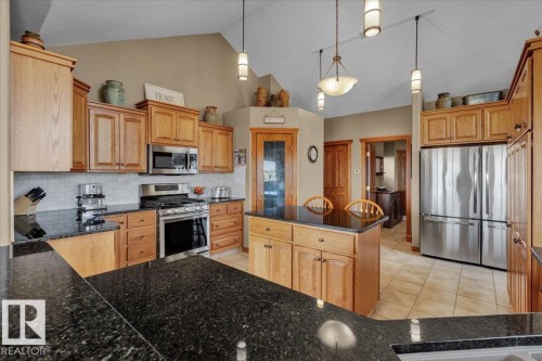 24703 Meridian Street, Edmonton, AB - Indoor Photo Showing Kitchen