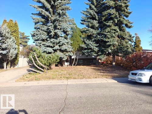 6808 11 Avenue, Edmonton, AB - Outdoor