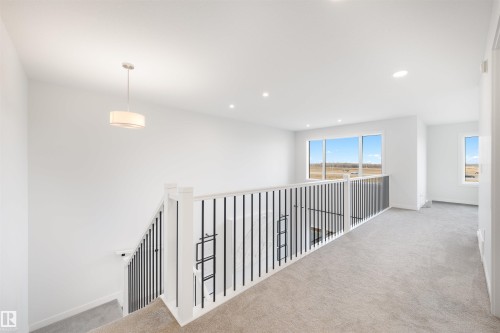 9332 183 Avenue, Edmonton, AB - Indoor Photo Showing Other Room