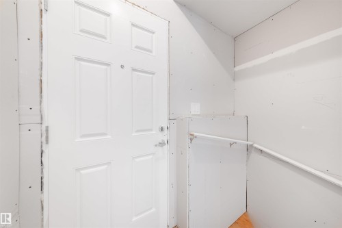9332 183 Avenue, Edmonton, AB - Indoor Photo Showing Other Room