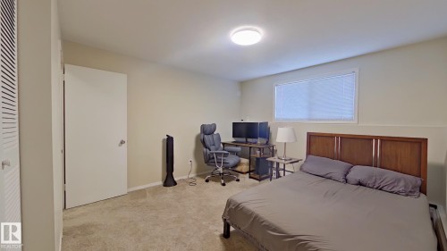 101 11455 41 Avenue Nw, Edmonton, AB - Indoor Photo Showing Bedroom