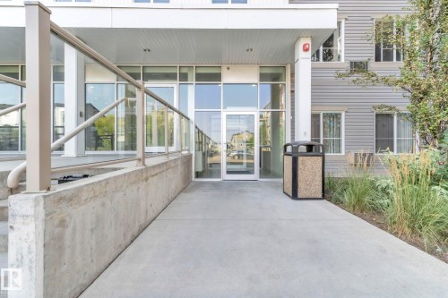 203 812 Welsh Drive, Edmonton, AB - Outdoor