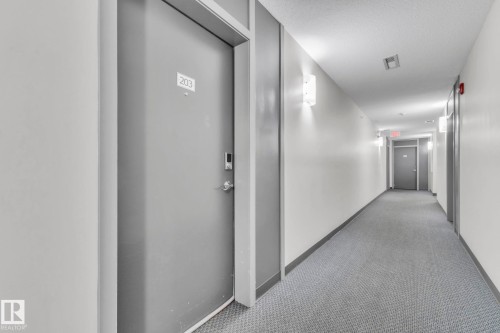 203 812 Welsh Drive, Edmonton, AB - Indoor Photo Showing Other Room