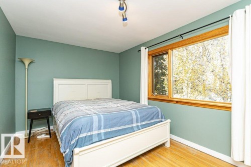 11531 78 Avenue, Edmonton, AB - Indoor Photo Showing Bedroom