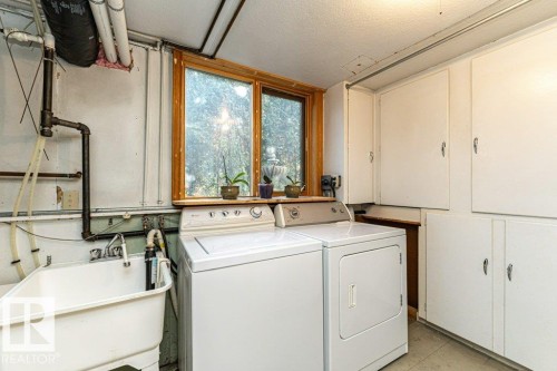 11531 78 Avenue, Edmonton, AB - Indoor Photo Showing Laundry Room