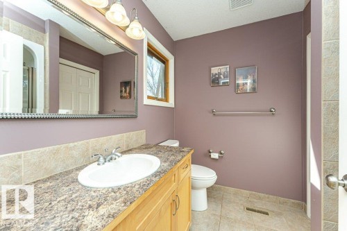 11531 78 Avenue, Edmonton, AB - Indoor Photo Showing Bathroom