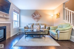 1692 CUNNINGHAM Way  Edmonton, AB T6W 0W5