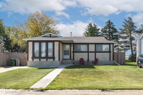 10703 95 Avenue, Morinville, AB - Outdoor With Facade