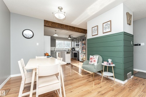 10703 95 Avenue, Morinville, AB - Indoor Photo Showing Dining Room