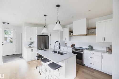 4216 121 Street, Edmonton, AB - Indoor Photo Showing Kitchen With Double Sink With Upgraded Kitchen