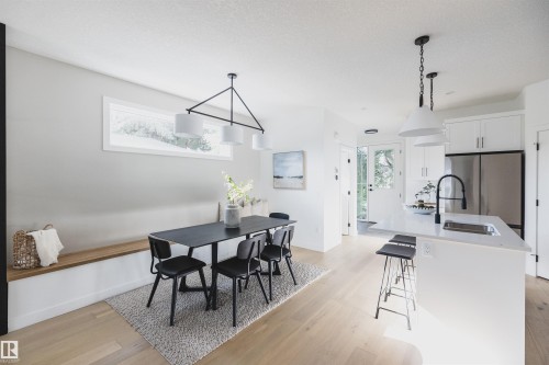 4216 121 Street, Edmonton, AB - Indoor