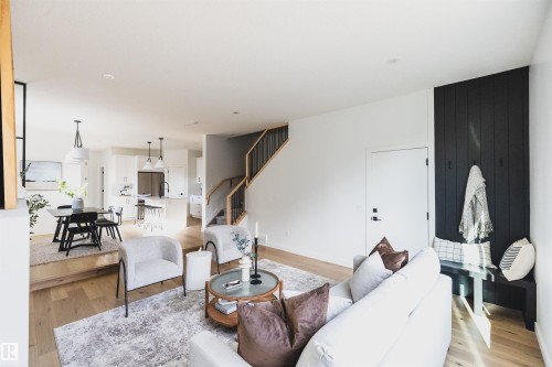 4216 121 Street, Edmonton, AB - Indoor Photo Showing Living Room