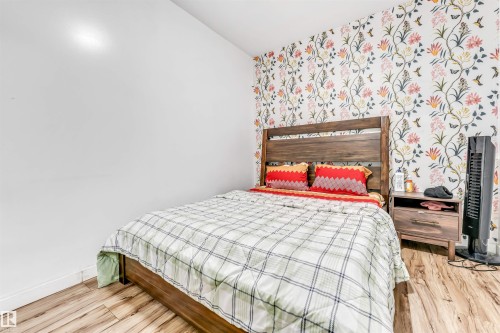 3319 18 Street, Edmonton, AB - Indoor Photo Showing Bedroom