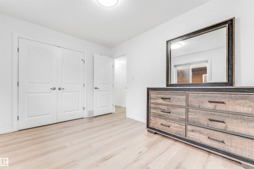 3319 18 Street, Edmonton, AB - Indoor Photo Showing Other Room