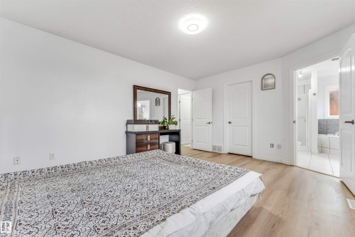 3319 18 Street, Edmonton, AB - Indoor Photo Showing Bedroom
