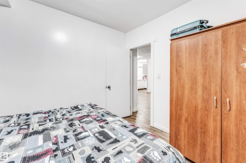 3319 18 Street, Edmonton, AB - Indoor Photo Showing Bedroom