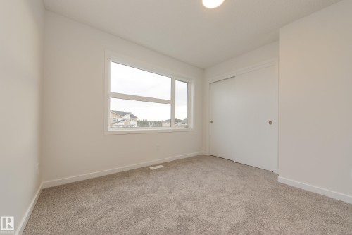 17233 4 Street, Edmonton, AB - Indoor Photo Showing Other Room