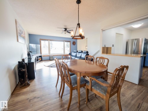 403 4 Street, Rural Lac Ste. Anne County, AB - Indoor Photo Showing Dining Room