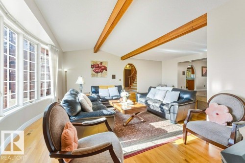 7550 Ellerslie Road, Edmonton, AB - Indoor Photo Showing Living Room