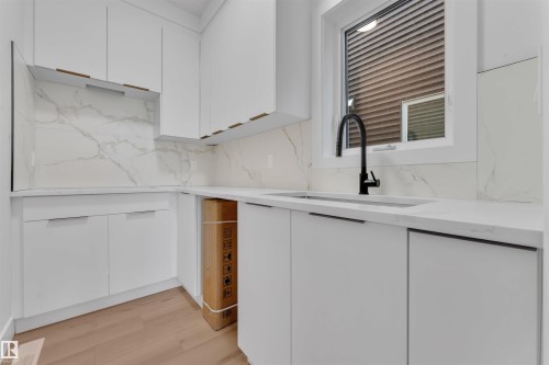 8458 Mayday Link Sw, Edmonton, AB - Indoor Photo Showing Kitchen