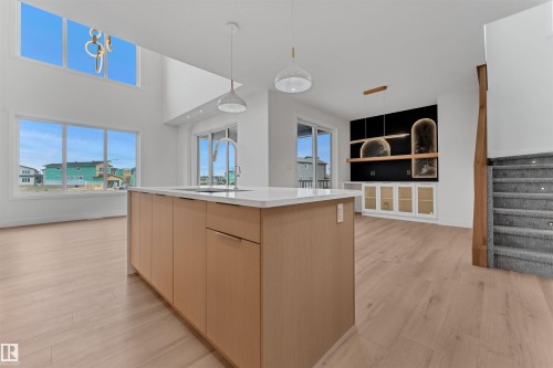 8458 Mayday Link Sw, Edmonton, AB - Indoor Photo Showing Kitchen