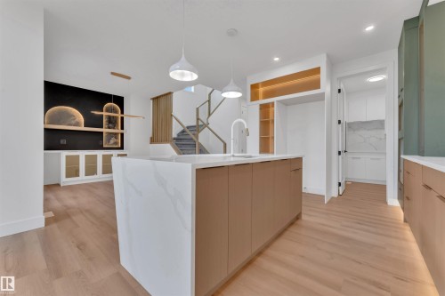 8458 Mayday Link Sw, Edmonton, AB - Indoor Photo Showing Kitchen
