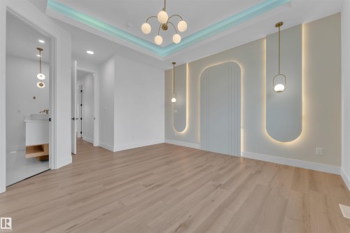 8458 Mayday Link Sw, Edmonton, AB - Indoor Photo Showing Other Room