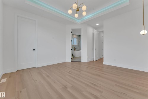 8458 Mayday Link Sw, Edmonton, AB - Indoor Photo Showing Other Room