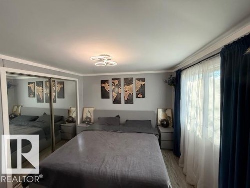 25 Ridgeway Drive, Edmonton, AB - Indoor