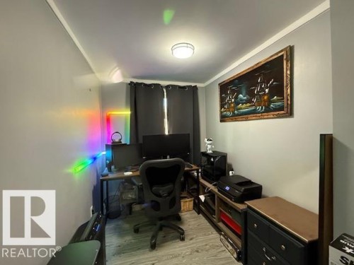 25 Ridgeway Drive, Edmonton, AB - Indoor Photo Showing Office