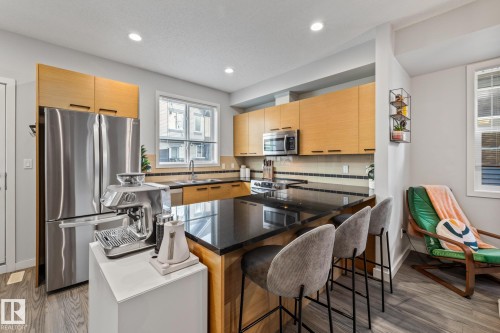45 655 Watt Boulevard, Edmonton, AB - Indoor Photo Showing Kitchen