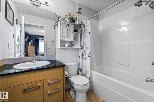 45 655 Watt Boulevard, Edmonton, AB - Indoor Photo Showing Bathroom