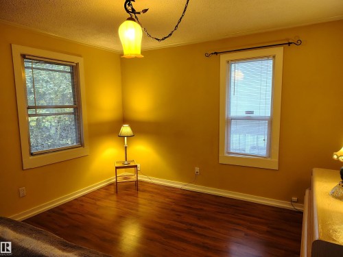 11343 69 Street, Edmonton, AB - Indoor Photo Showing Other Room