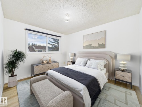 18337 93 Avenue, Edmonton, AB - Indoor Photo Showing Bedroom