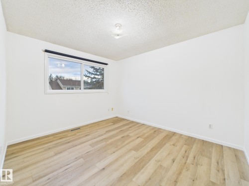 18337 93 Avenue, Edmonton, AB - Indoor Photo Showing Other Room